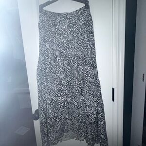 Japna Black and White Printed Maxi Skirt